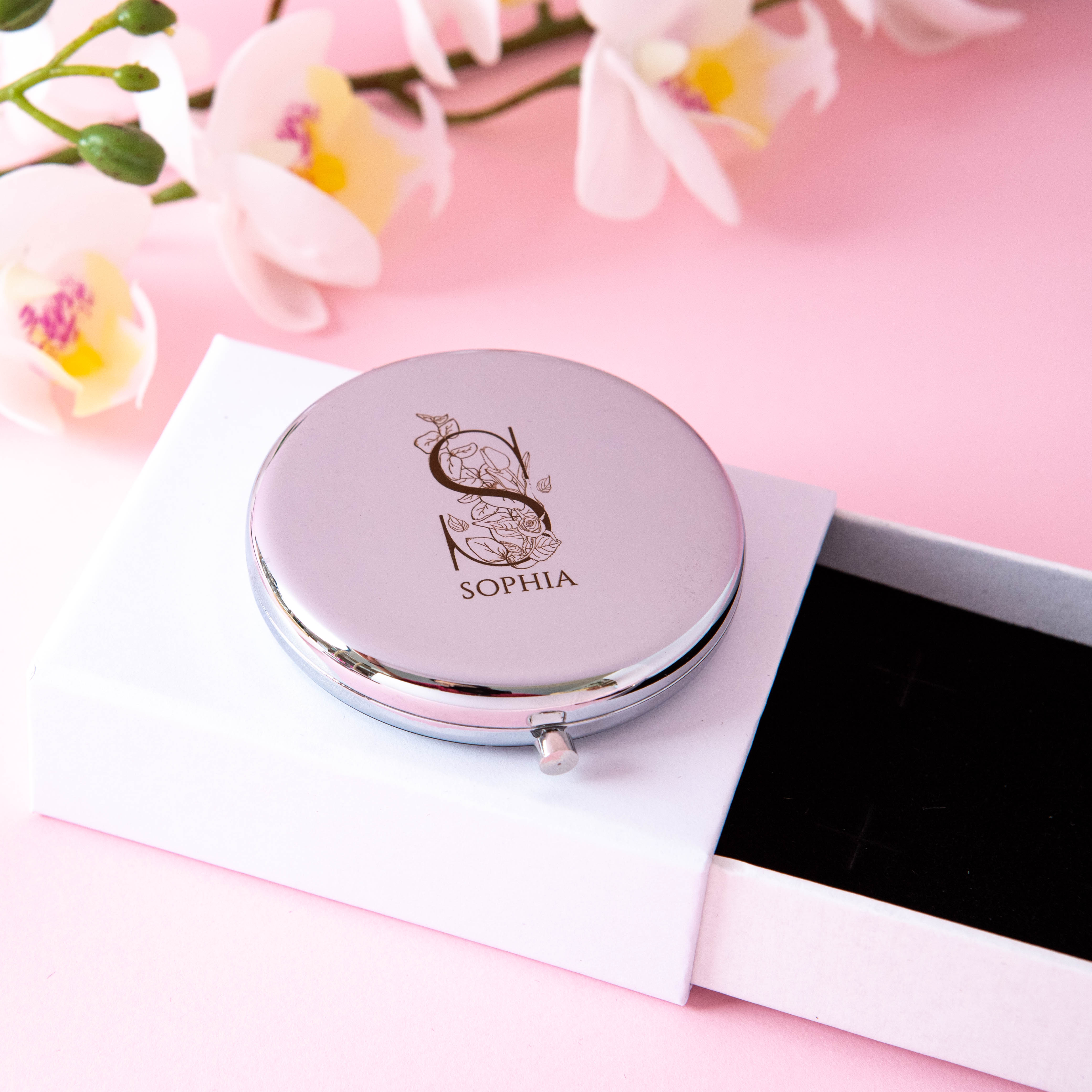 Personalised Compact Mirror with an Initial and Custom Name