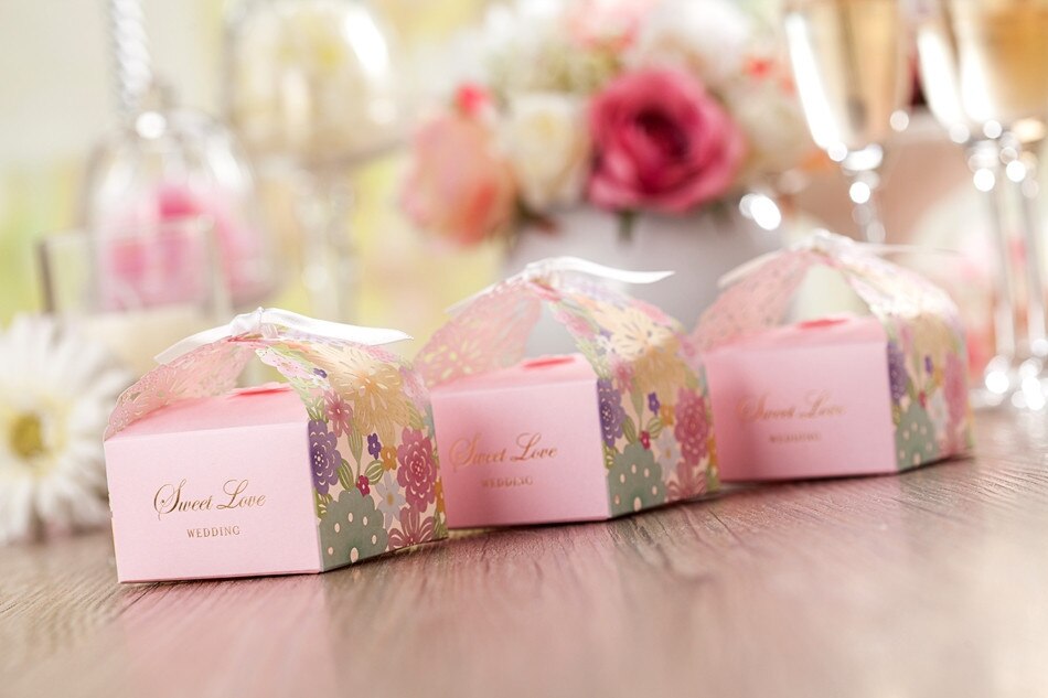 Wedding Favours and Gifts for Guests Laser cut Paper Candy Box, Wedding Decoration