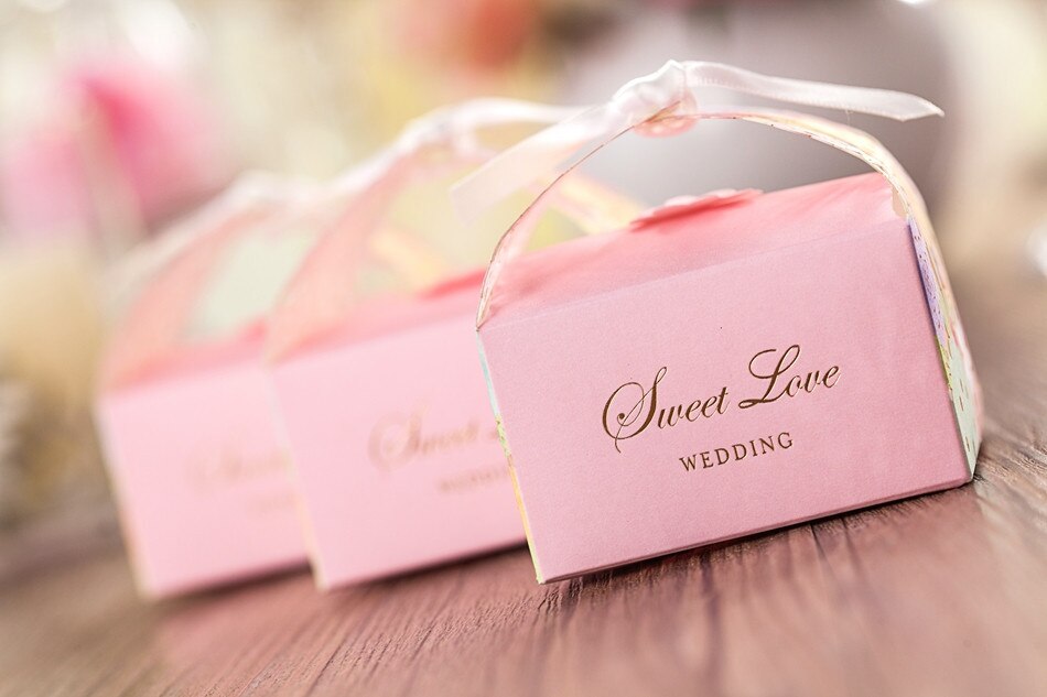 Wedding Favours and Gifts for Guests Laser cut Paper Candy Box, Wedding Decoration