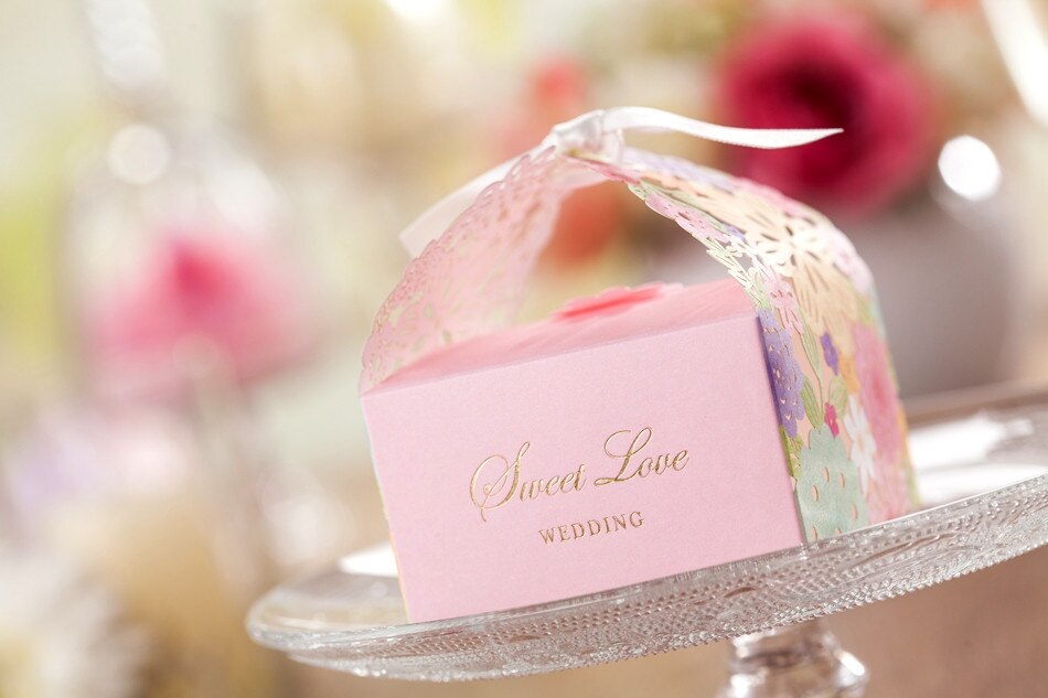 Wedding Favours and Gifts for Guests Laser cut Paper Candy Box, Wedding Decoration