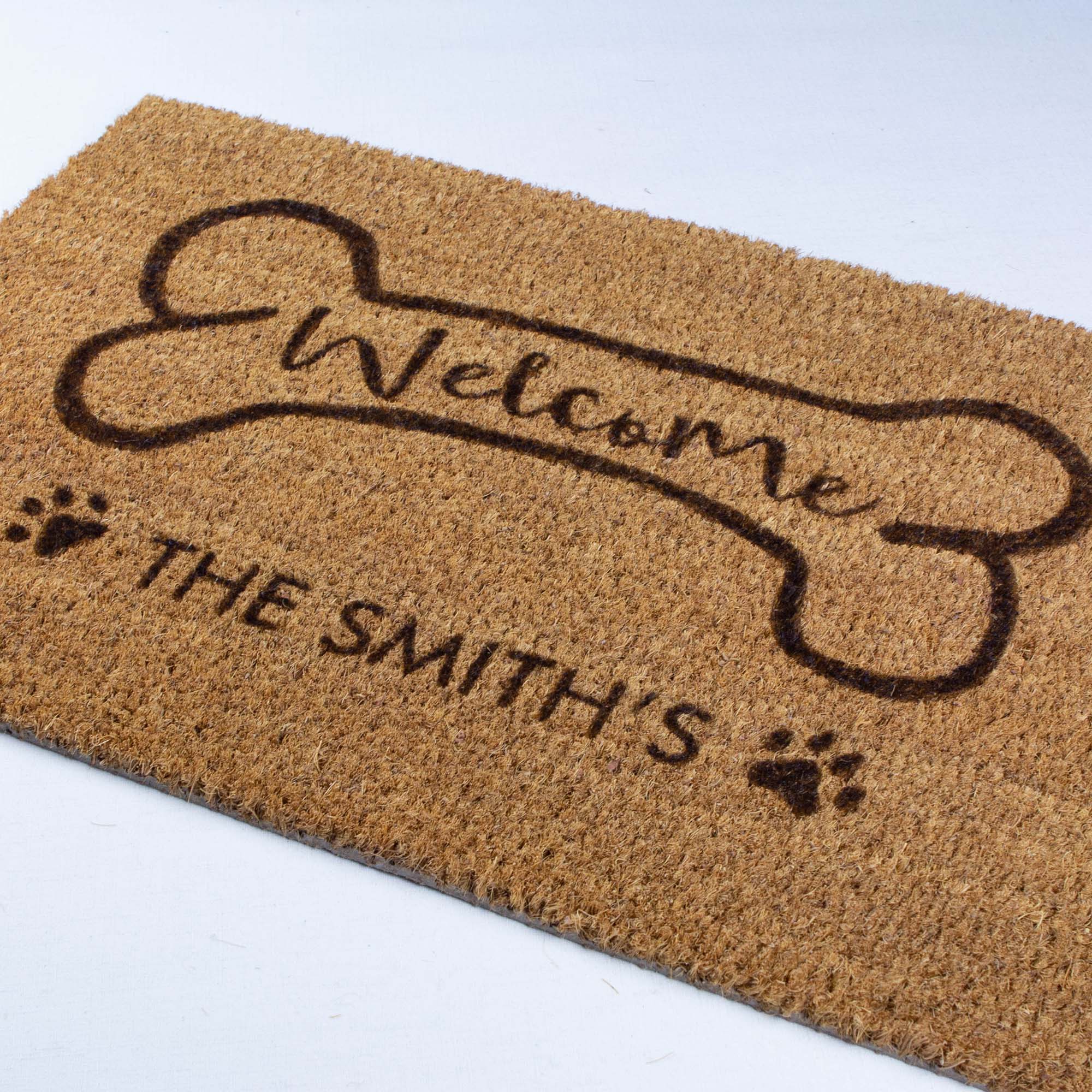 Personalised Family Name Doormat with a Bone [Smi]