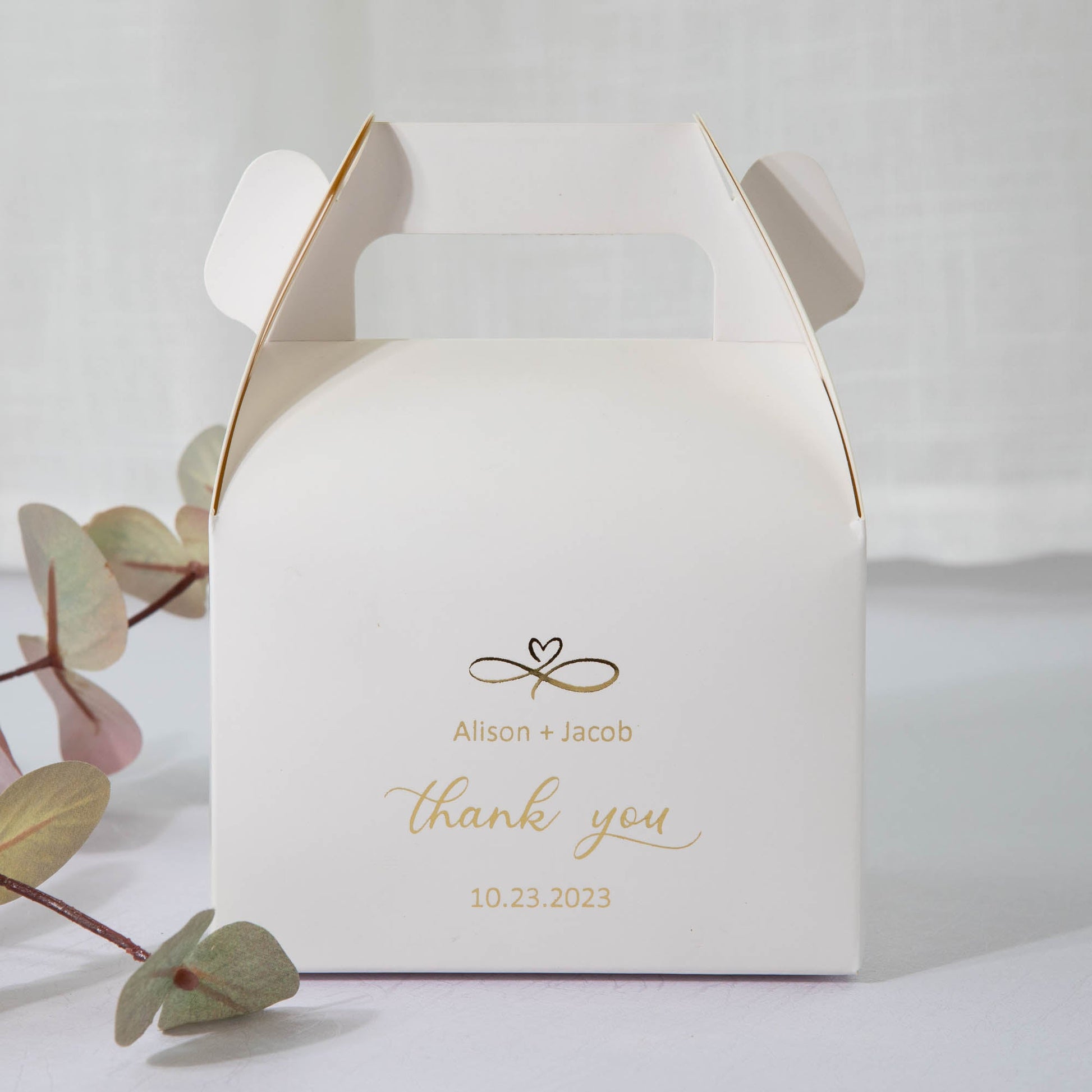 Personalised favour box, wedding cake box for guest gift and corporate event guests with customised favour boxes - Personalised cake box - Younique Gifts Melbourne