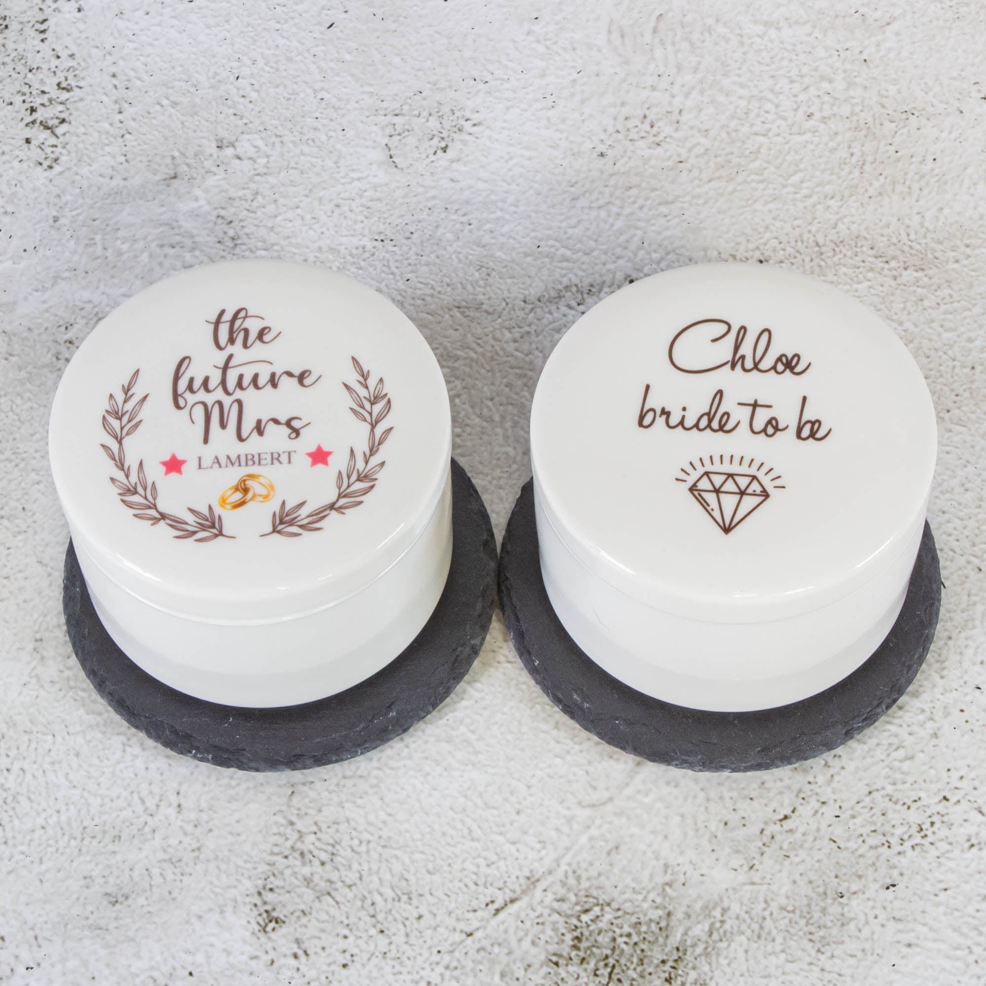 Personalised Round Keepsake box - Bride Gift, Couple Gift, Bride to be Wedding Gift, Birthday gift jewellery box - Personalised Jewellery Box - Younique Gifts Melbourne