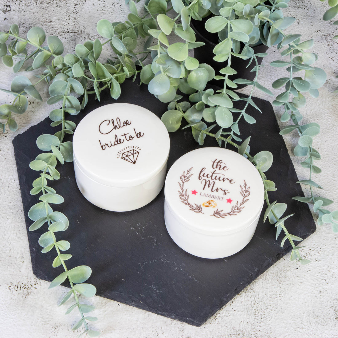 Personalised Round Keepsake box - Bride Gift, Couple Gift, Bride to be Wedding Gift, Birthday gift jewellery box - Personalised Jewellery Box - Younique Gifts Melbourne
