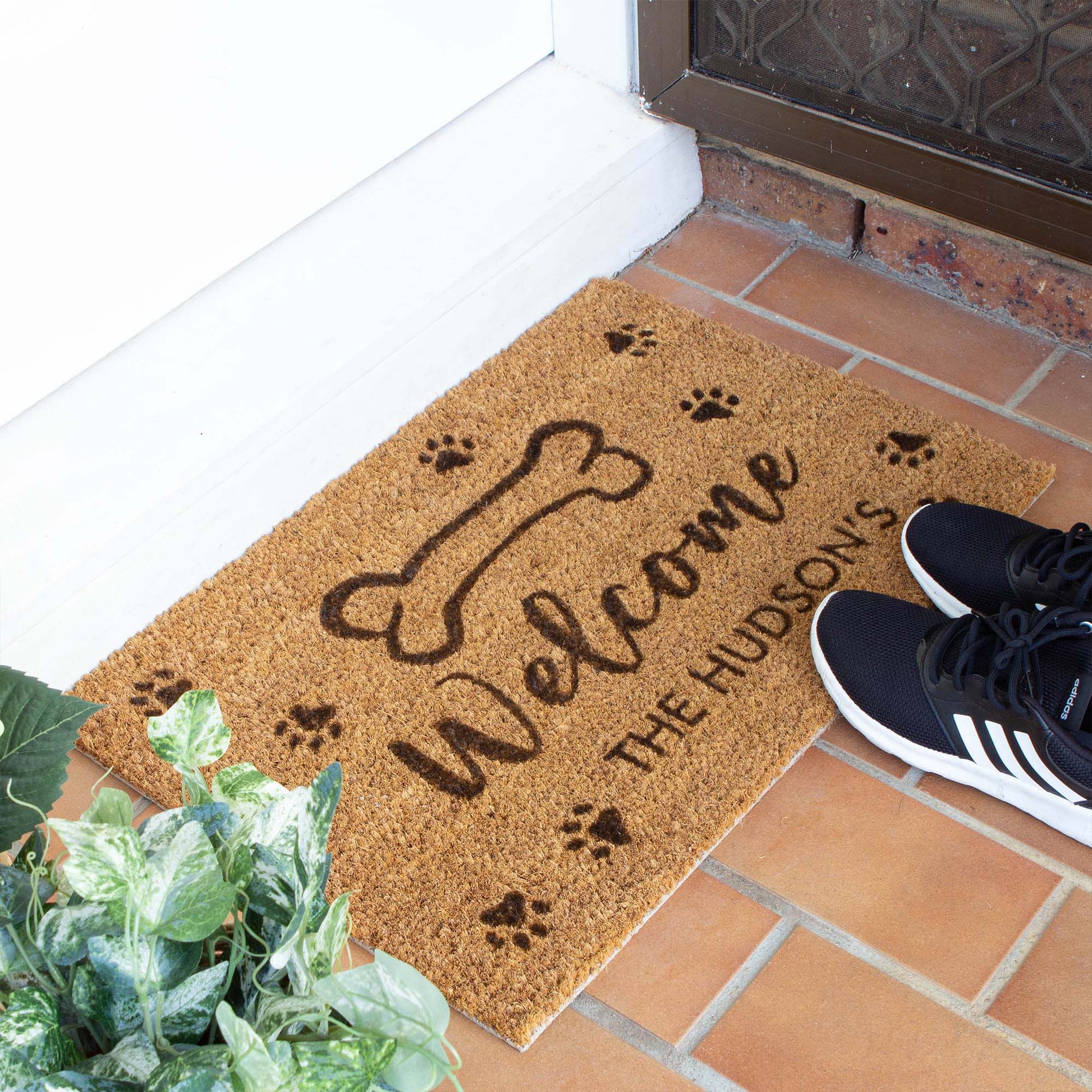 Personalised Welcome Family Name Doormat with Dog Paws [Huds] - Personalised - Younique Gifts Melbourne